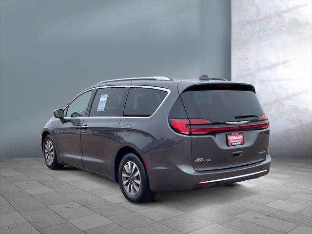 used 2021 Chrysler Pacifica Hybrid car, priced at $23,999