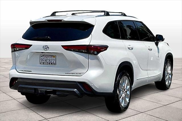 used 2023 Toyota Highlander car, priced at $41,988