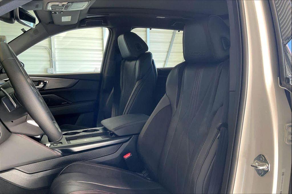 new 2026 Acura MDX car, priced at $77,800