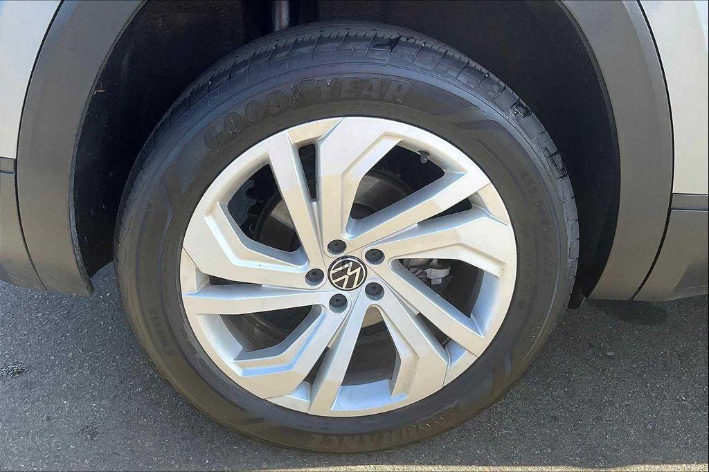 used 2021 Volkswagen Atlas car, priced at $25,928