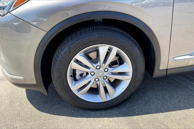 used 2023 Acura MDX car, priced at $39,900