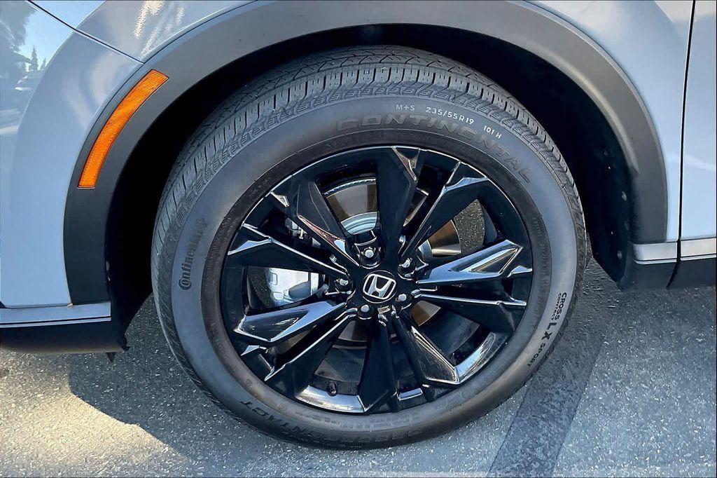 used 2023 Honda CR-V Hybrid car, priced at $33,900