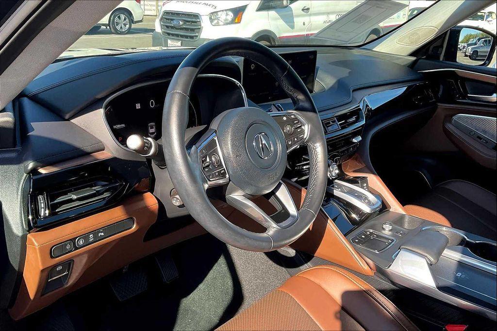 used 2023 Acura MDX car, priced at $45,409