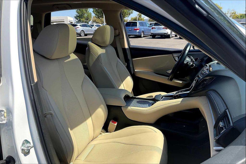 used 2024 Acura RDX car, priced at $42,998
