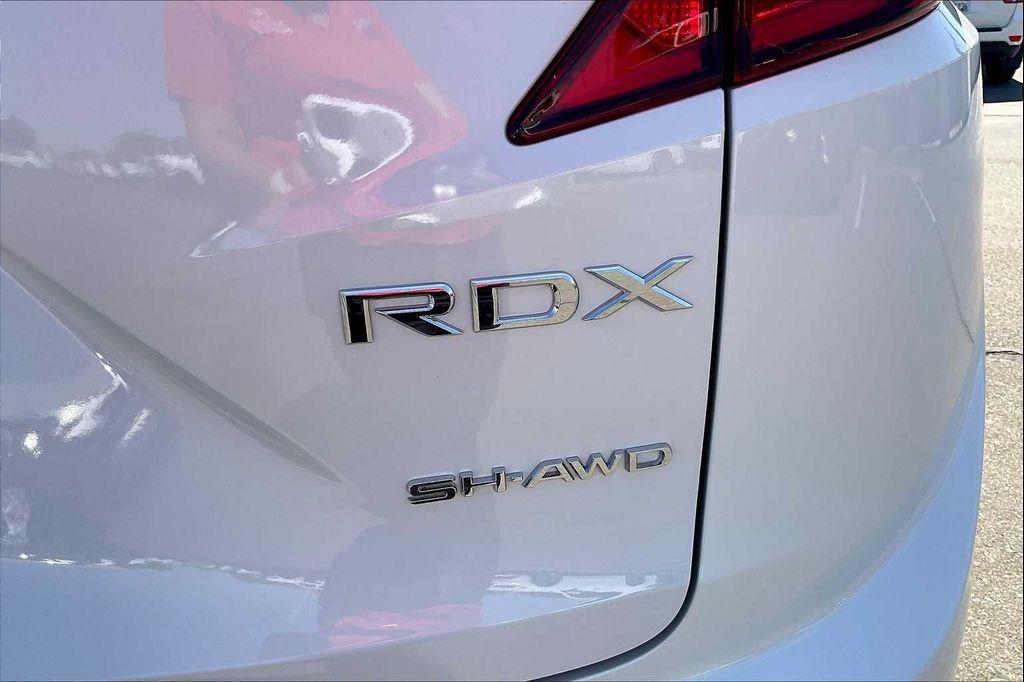 used 2024 Acura RDX car, priced at $42,998