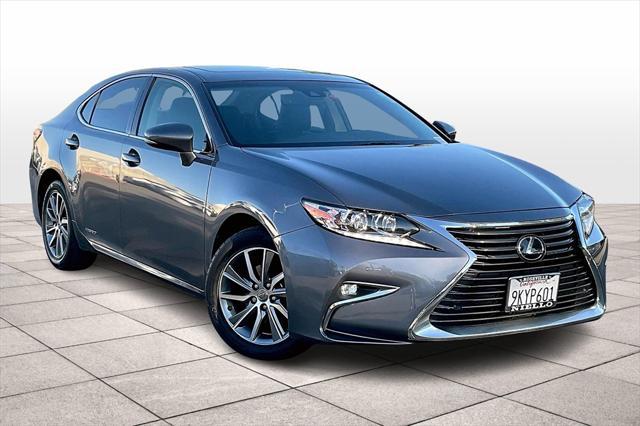 used 2018 Lexus ES 300h car, priced at $25,991