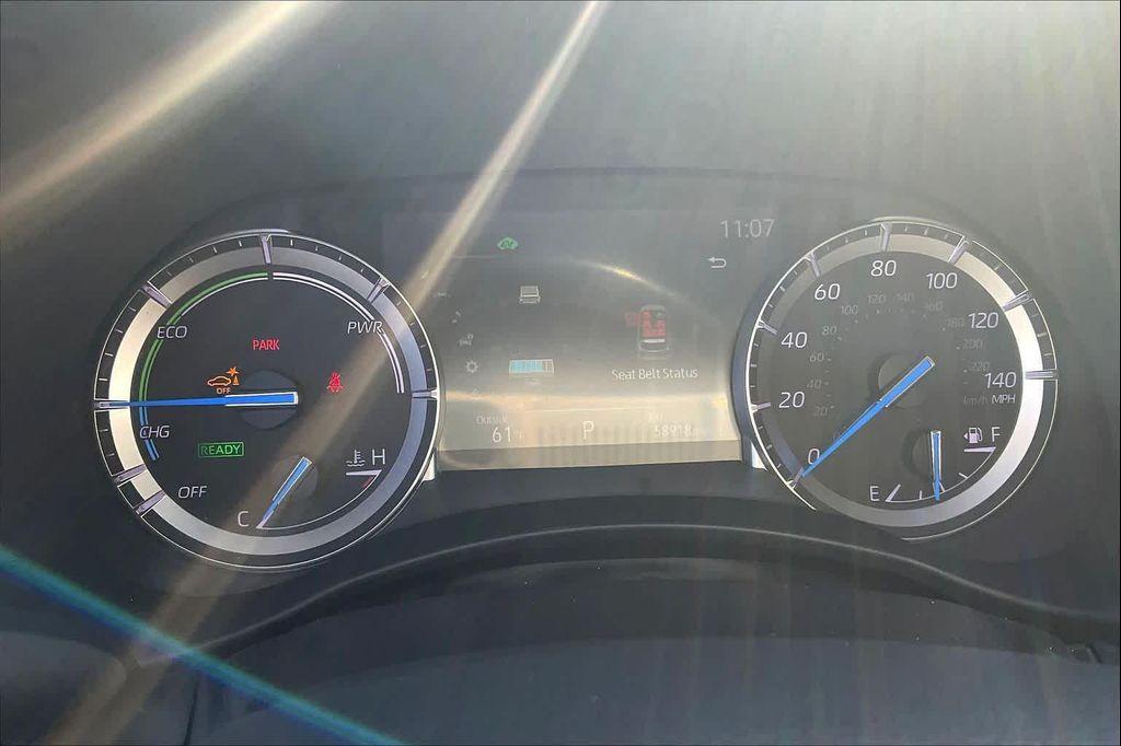 used 2022 Toyota Highlander Hybrid car, priced at $41,509
