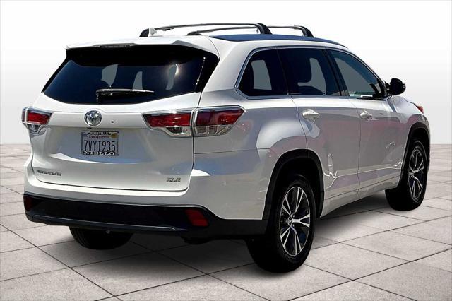 used 2016 Toyota Highlander car, priced at $18,409