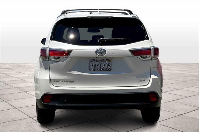 used 2016 Toyota Highlander car, priced at $18,409