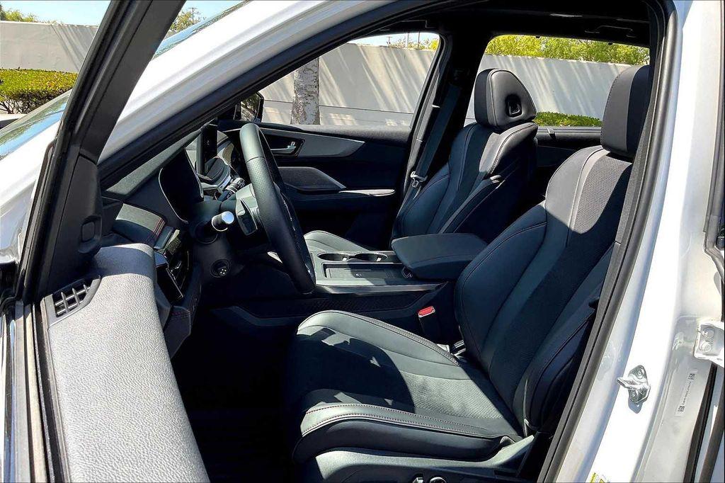 new 2025 Acura MDX car, priced at $61,750
