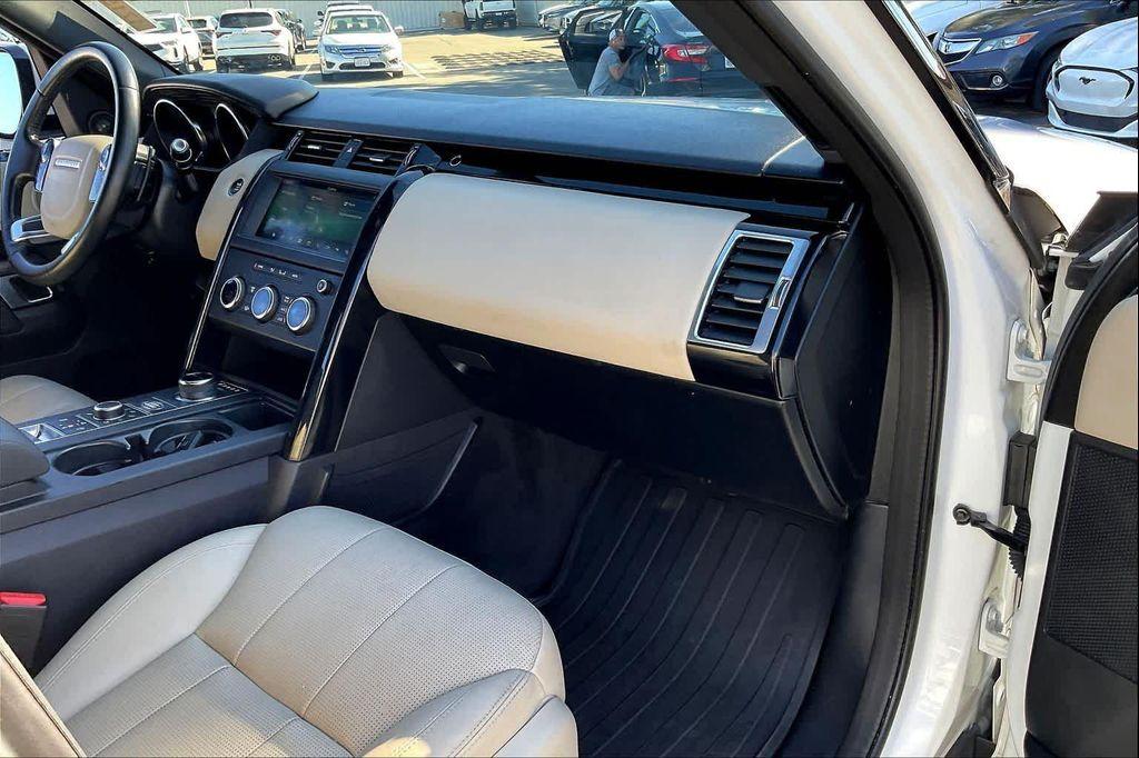 used 2020 Land Rover Discovery car, priced at $19,995