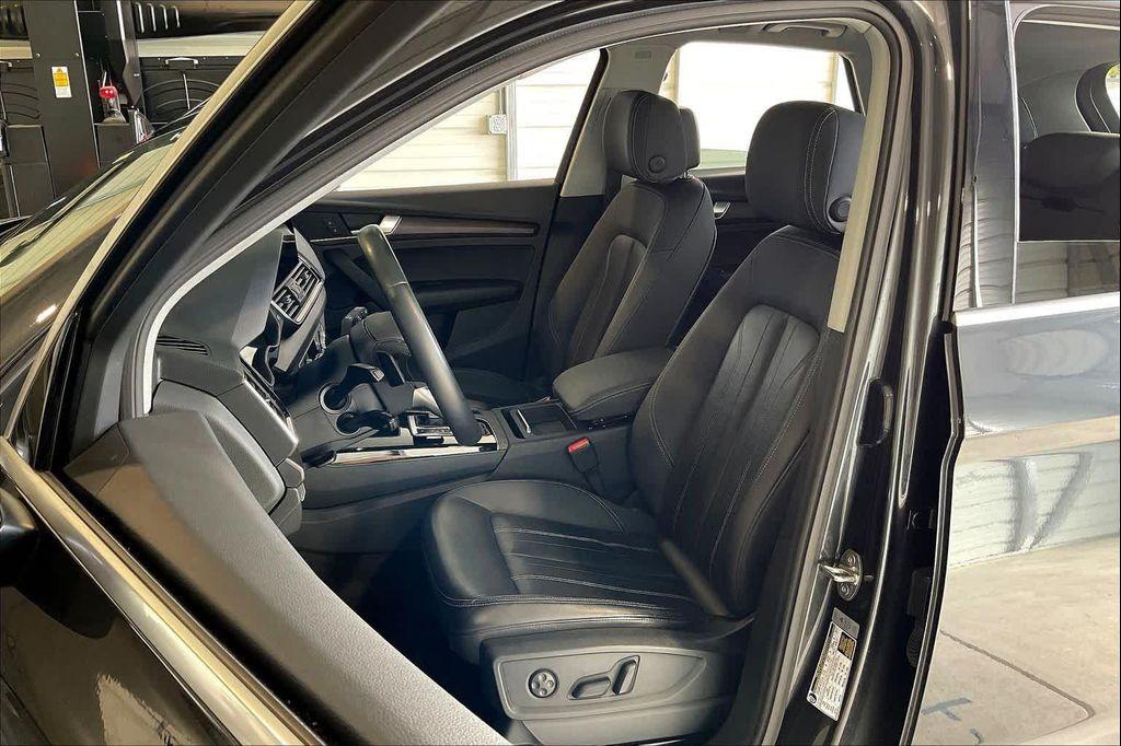 used 2021 Audi Q5 car, priced at $22,817