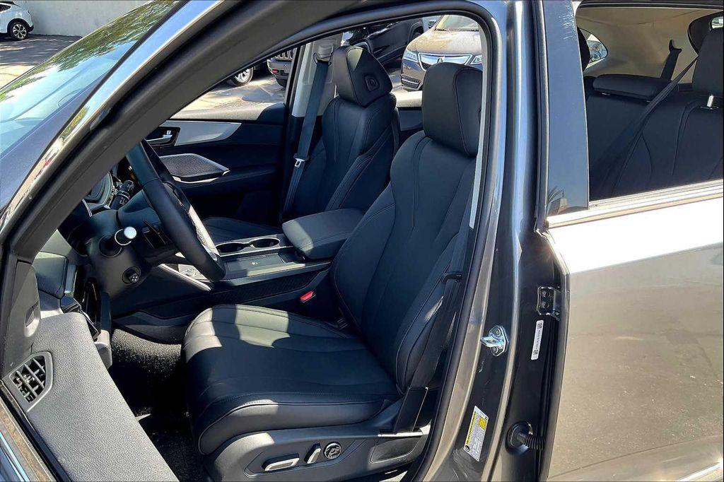 new 2025 Acura MDX car, priced at $55,350