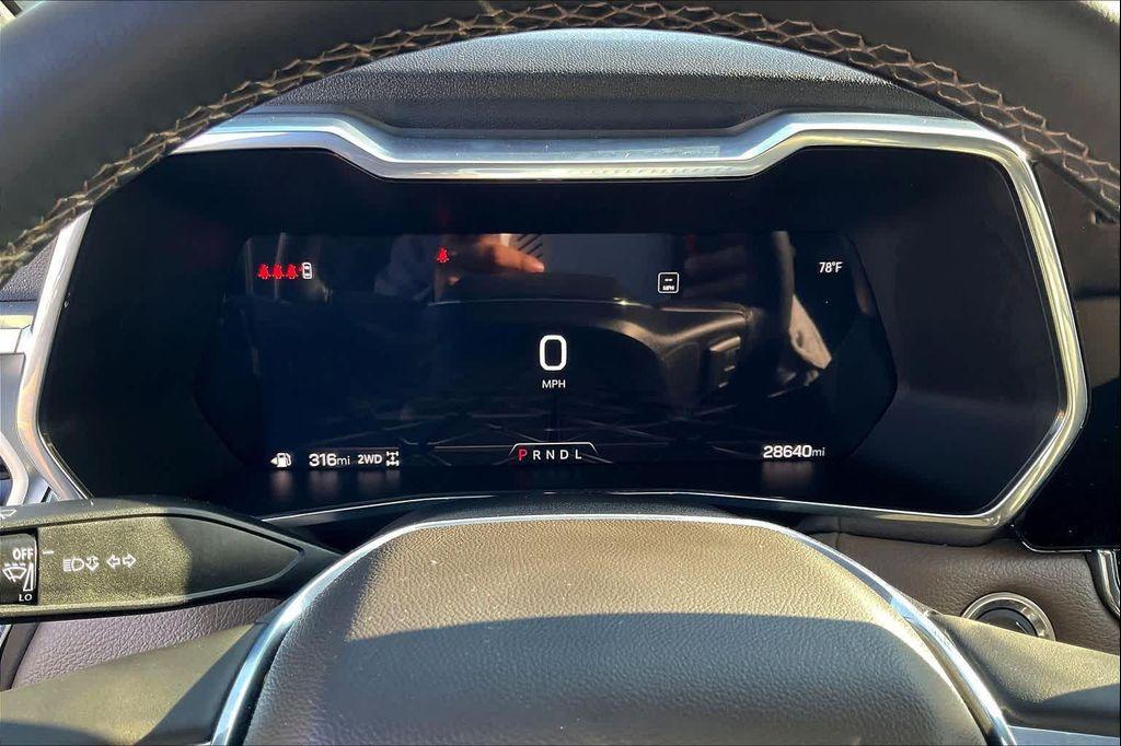 used 2024 GMC Canyon car, priced at $43,990