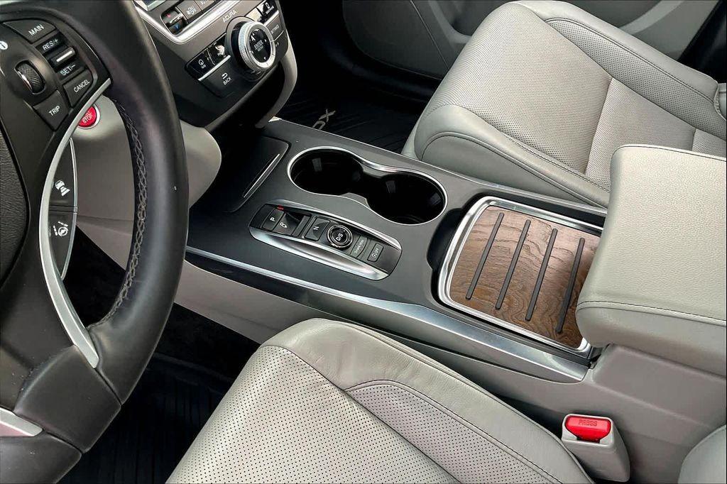 used 2020 Acura MDX car, priced at $26,900