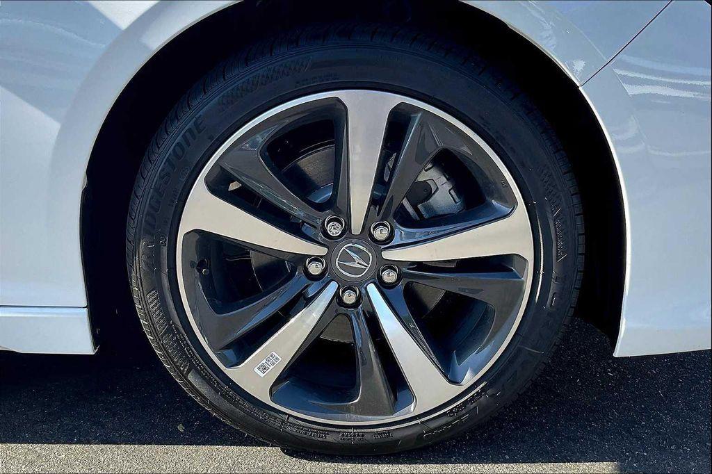 new 2025 Acura TLX car, priced at $44,999