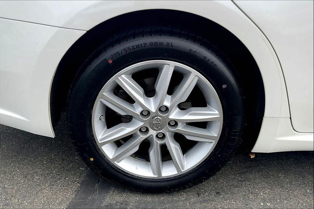 used 2015 Toyota Avalon car, priced at $14,900