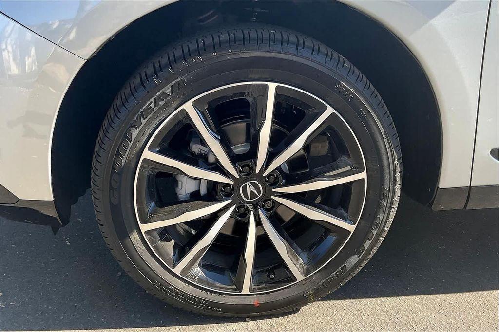 new 2025 Acura RDX car, priced at $55,800