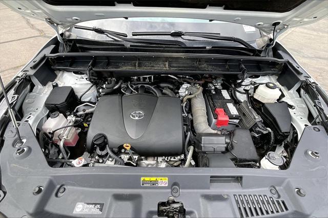 used 2021 Toyota Highlander car, priced at $36,887