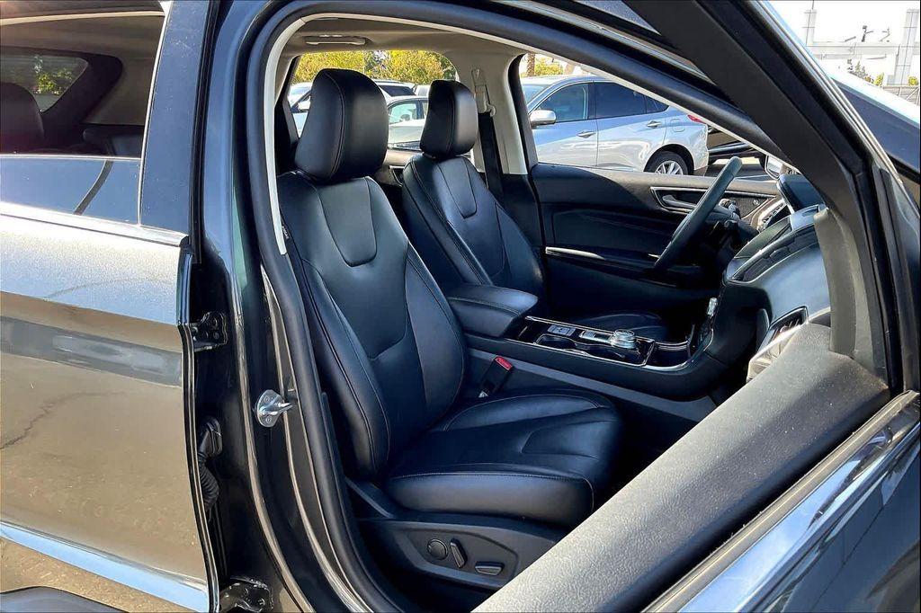used 2020 Ford Edge car, priced at $20,900