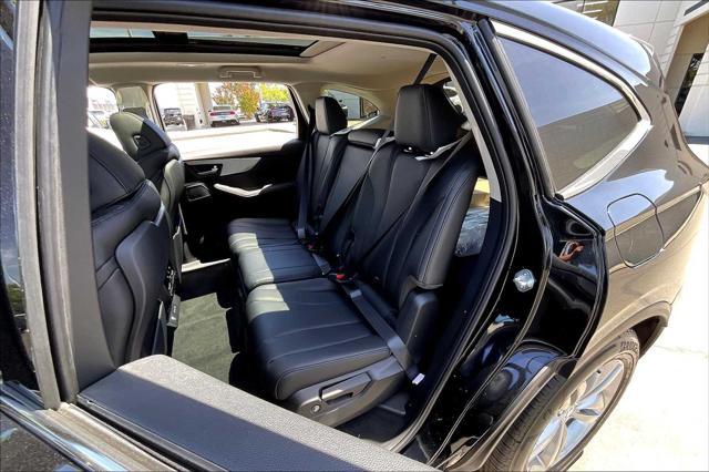 new 2025 Acura MDX car, priced at $53,150