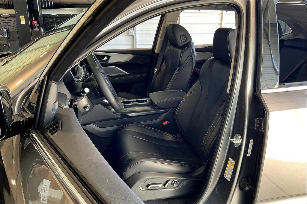 new 2026 Acura MDX car, priced at $61,350