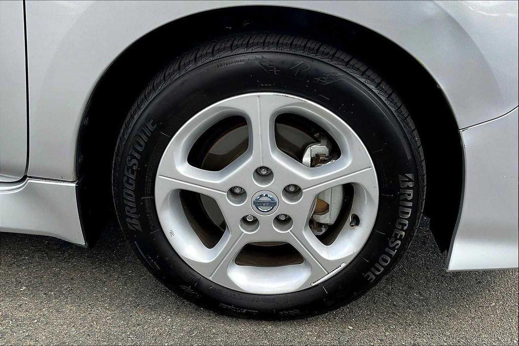 used 2023 Nissan Leaf car, priced at $14,988