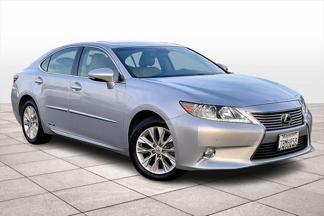 used 2013 Lexus ES 300h car, priced at $16,997