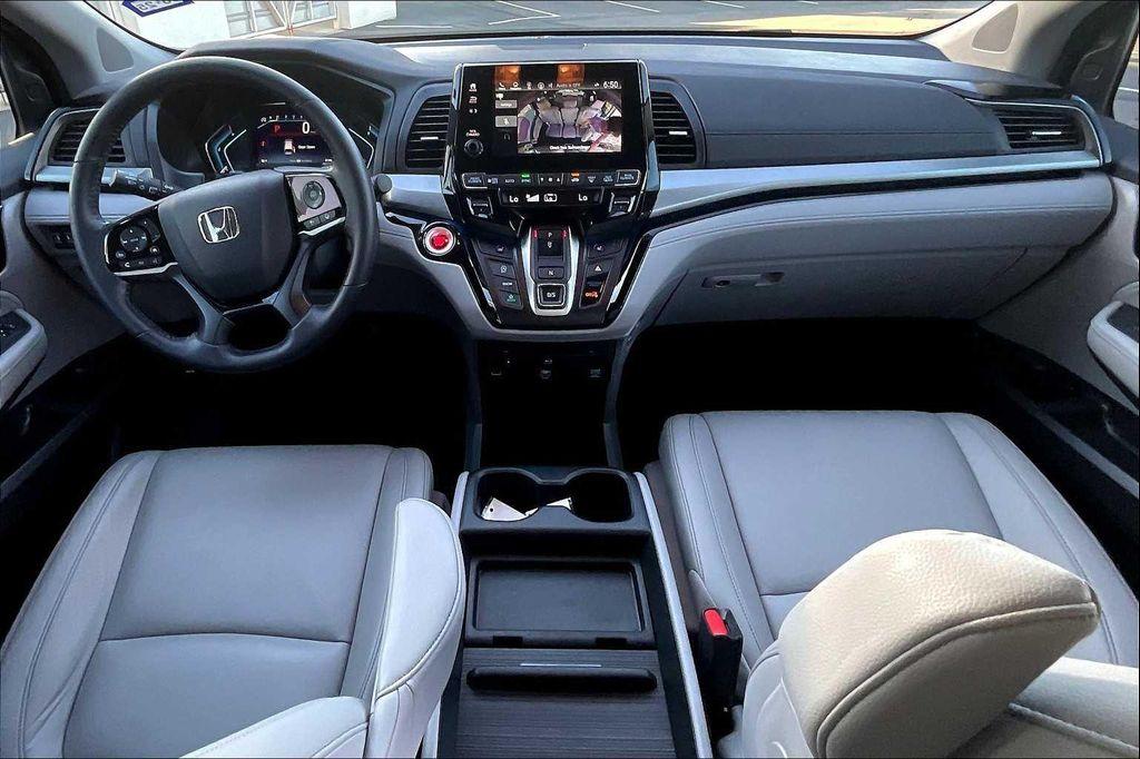 used 2024 Honda Odyssey car, priced at $41,987