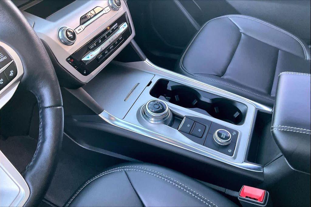 used 2023 Ford Explorer car, priced at $33,900