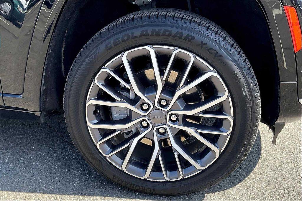 used 2021 Jeep Grand Cherokee L car, priced at $36,887