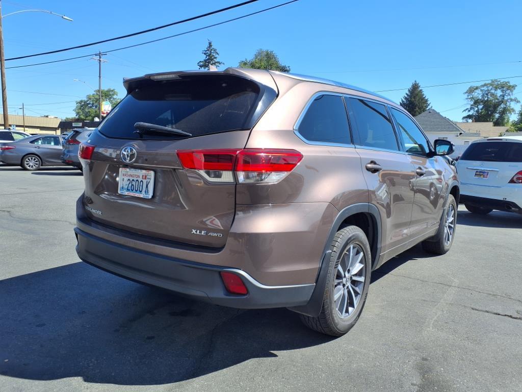 used 2017 Toyota Highlander car, priced at $21,999