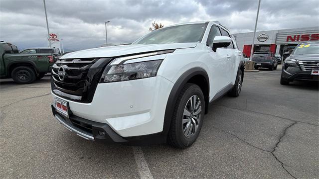 new 2025 Nissan Pathfinder car, priced at $42,875