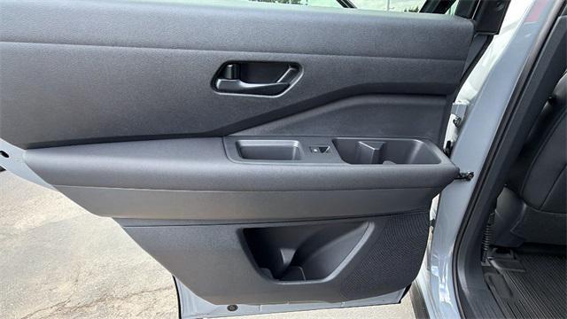 new 2025 Nissan Pathfinder car, priced at $42,710