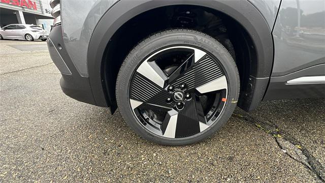 new 2025 Nissan Kicks car, priced at $28,440