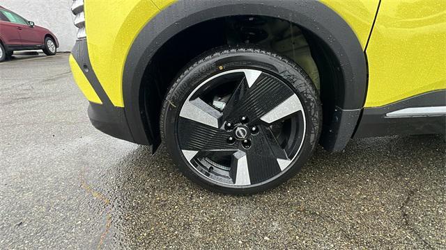 new 2025 Nissan Kicks car, priced at $28,370