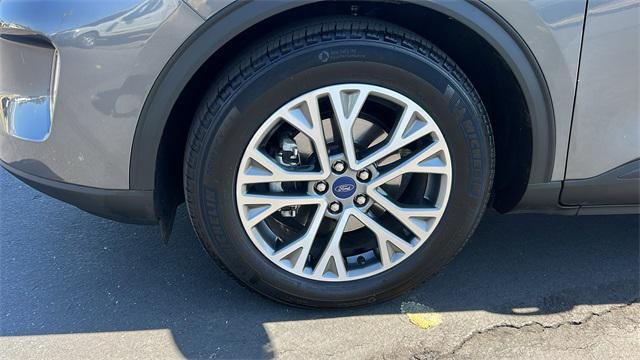 used 2022 Ford Escape car, priced at $24,995