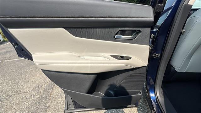 new 2025 Nissan Murano car, priced at $42,810