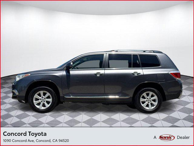 used 2013 Toyota Highlander car, priced at $13,497