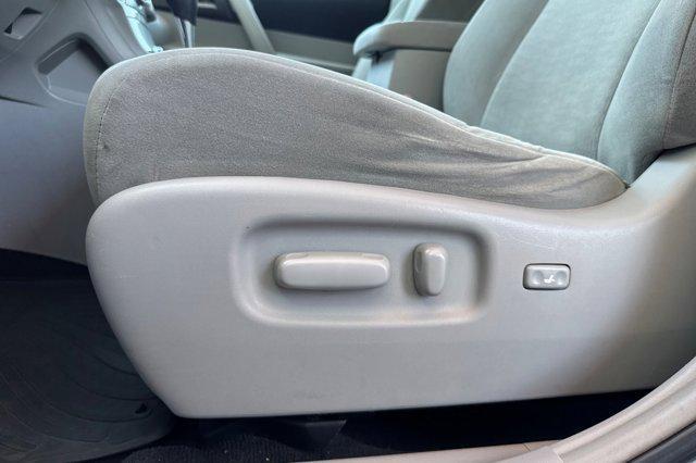 used 2013 Toyota Highlander car, priced at $13,888