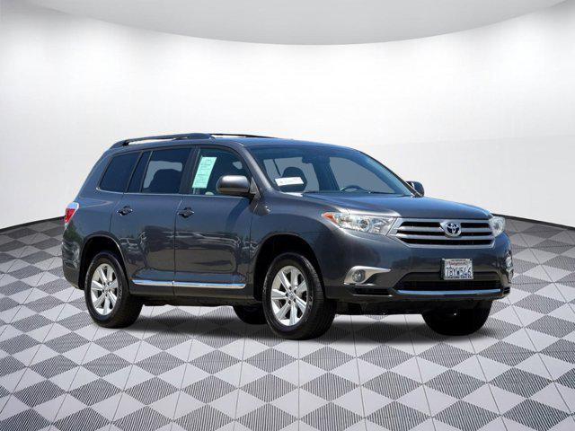 used 2013 Toyota Highlander car, priced at $13,497