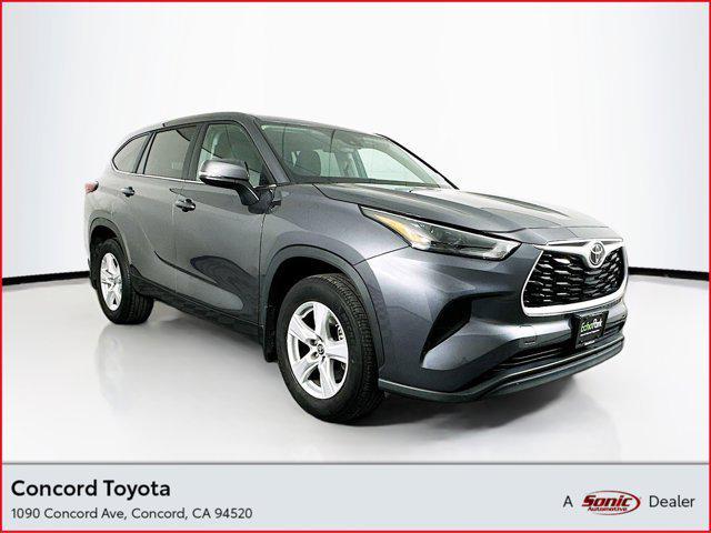 used 2023 Toyota Highlander car, priced at $33,799