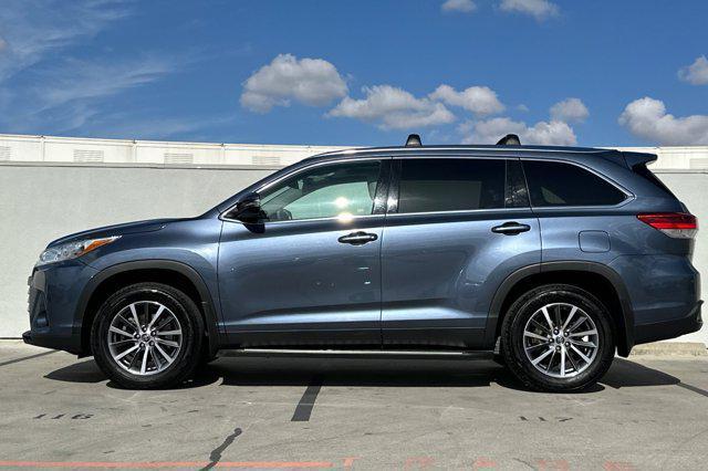 used 2019 Toyota Highlander car, priced at $28,997