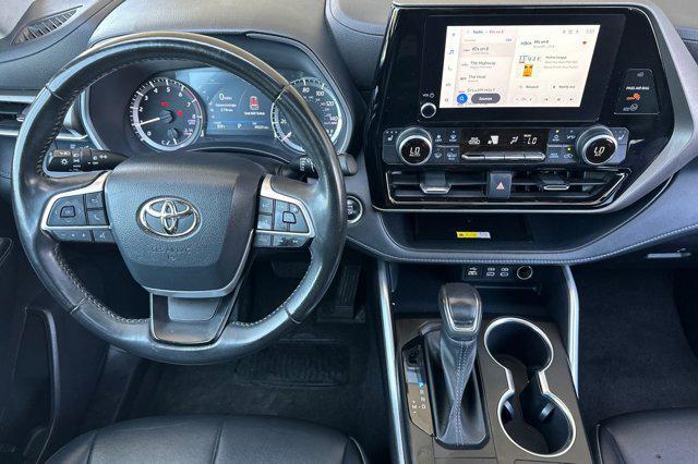 used 2023 Toyota Highlander car, priced at $35,997