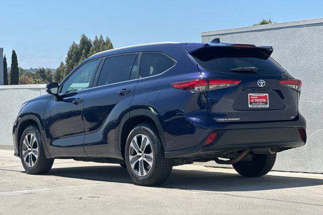 used 2023 Toyota Highlander car, priced at $36,999