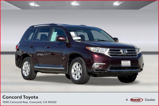 used 2011 Toyota Highlander car, priced at $7,698