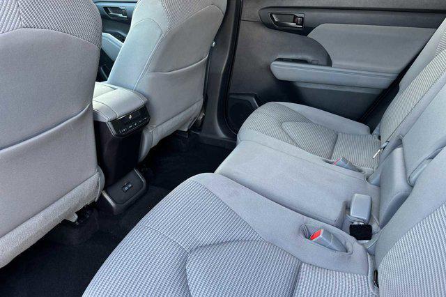 used 2022 Toyota Highlander car, priced at $29,998