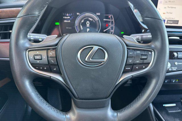 used 2023 Lexus ES 300h car, priced at $38,597