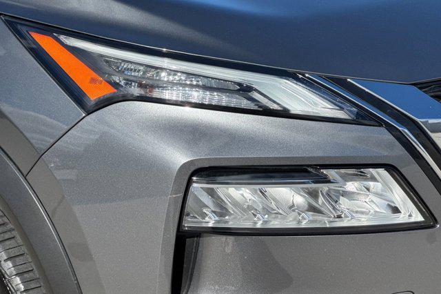 used 2023 Nissan Rogue car, priced at $19,998