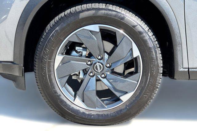 used 2024 Nissan Rogue car, priced at $25,999